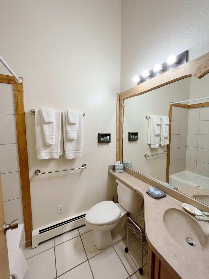 Cabin A Suite Bed And Breakfast Woodland Park Esterno foto